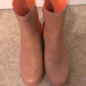 Women’s Cole Haan Nike Air Boots Sz 5B Tan Leather